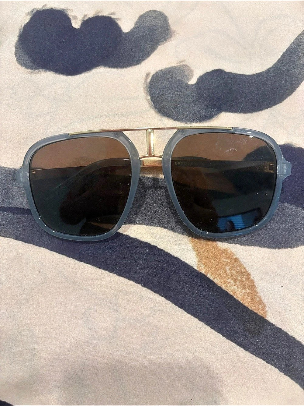 Square Frame Sunglasses in Black & Gold